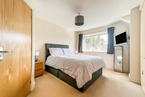7 Asbury Walk, Birmingham, B43 6HF