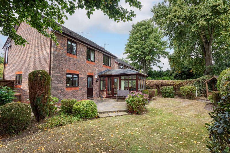 St. Josephs Way, Nantwich 4 bed detached house £525,000