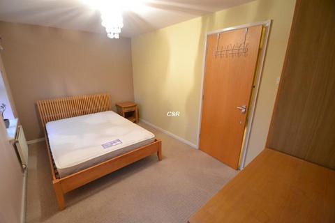 3 bedroom semi-detached house to rent - Peregrine St, Hulme, Manchester. M15 5PU