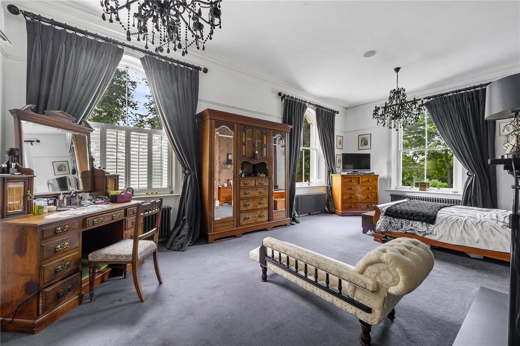 Main Bedroom