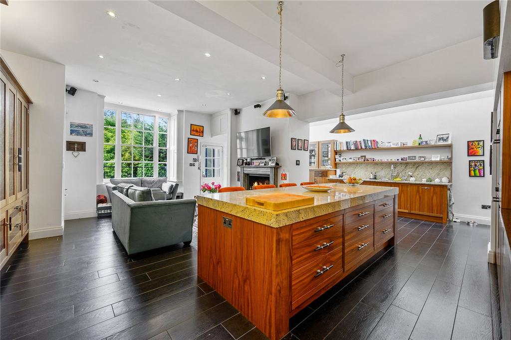 Living Kitchen