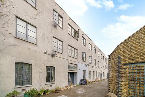 2 bedroom apartment to rent, Sternhall Lane, London, SE15