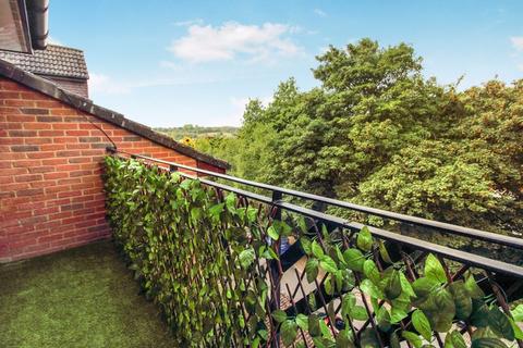 10, Treetops Hillside Road, Whyteleafe, CR3 0BY