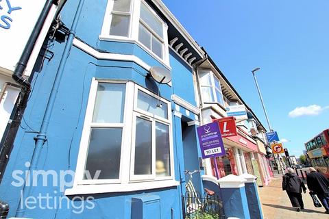 2 bedroom maisonette to rent, Lewes Road, Brighton