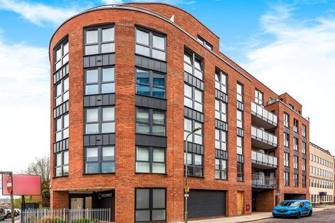 3 bedroom apartment for sale - Nether Street, London, N3