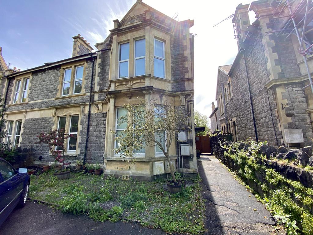 Clarence Road South, Westonsupermare, 1 bed flat £650 pcm (£150 pw)