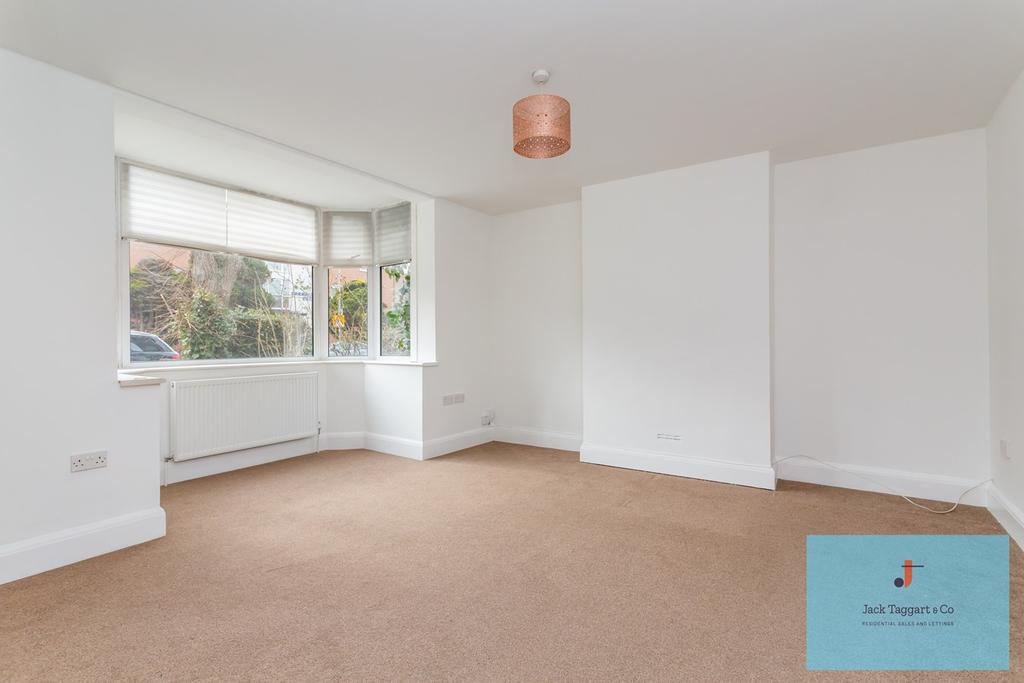 Davigdor Road, Hove, BN3 1 bed flat £1,400 pcm (£323 pw)