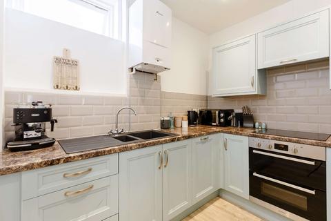 3 bedroom flat for sale - Prospect Place, Sidmouth