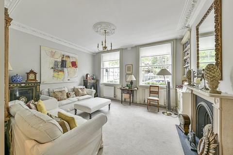 3 bedroom end of terrace house for sale - Pembroke Square, Kensington, London