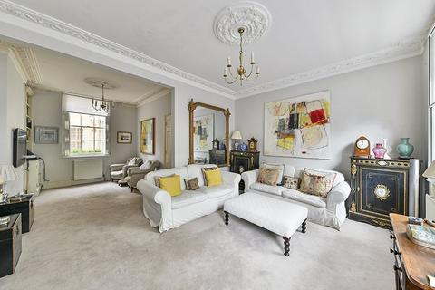 3 bedroom end of terrace house for sale - Pembroke Square, Kensington, London