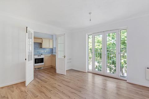 2 bedroom flat for sale - Ridley Close, Barking, IG11