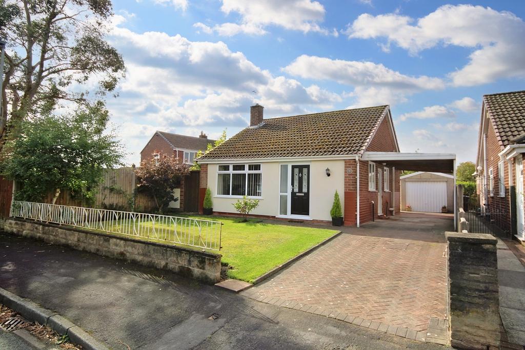 Bideford Road, Penketh, Warrington, WA5 2 bed detached bungalow £288,000
