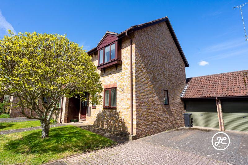 Killams Crescent, Taunton, TA1 4 bed detached house £425,000