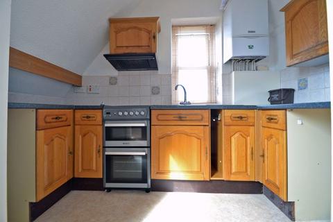 2 bedroom flat to rent, Marine Parade, Clevedon