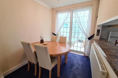 58 The Causeway, Carshalton, SM5 2NB