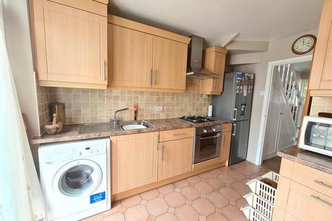 58 The Causeway, Carshalton, SM5 2NB