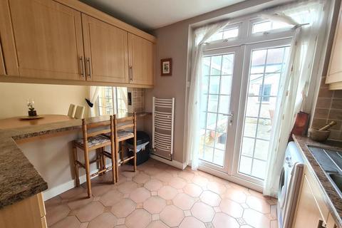 58 The Causeway, Carshalton, SM5 2NB