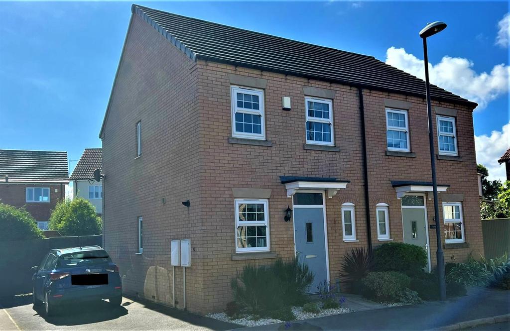 Windmill Drive, Filey 2 bed semidetached house £195,000