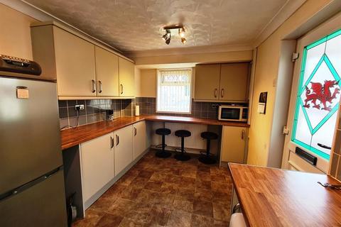 35 Redlands Close, Pencoed, Bridgend, CF35 6YU