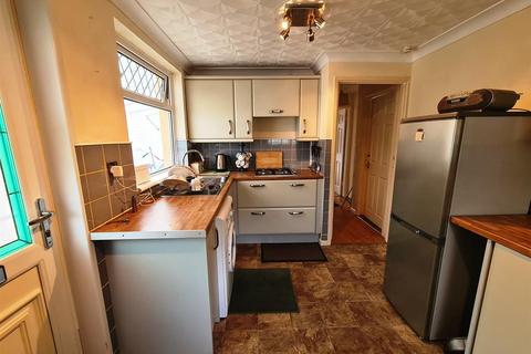 35 Redlands Close, Pencoed, Bridgend, CF35 6YU