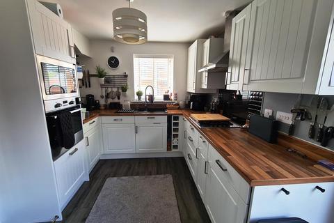 16 Tal Coed, Coity, Bridgend, CF35 6QA
