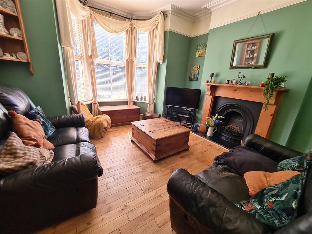 Penprysg Road, Pencoed, Bridgend... 4 bed semidetached house £320,000