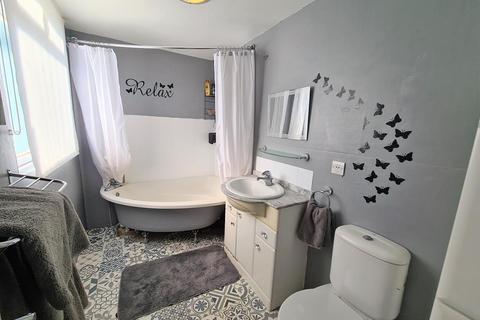 213 Welbeck Road, Carshalton, SM5 1LN