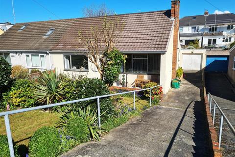 15 Greenfields Avenue, Bridgend, CF31 4SR