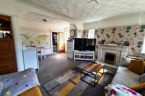 15 Greenfields Avenue, Bridgend, CF31 4SR