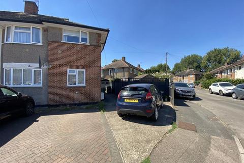 70 Reynolds Close, Carshalton, SM5 2AZ