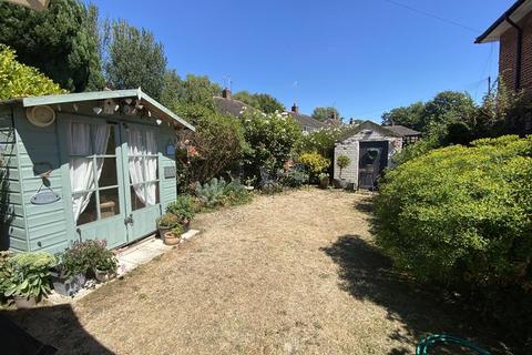70 Reynolds Close, Carshalton, SM5 2AZ