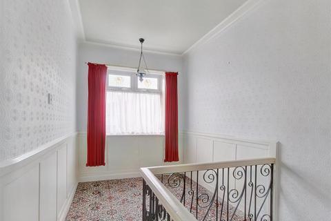 32 Hall Drive, Middleton, Manchester, M24 1NE