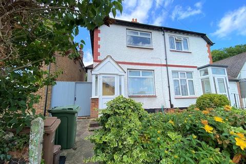 7 Park Avenue, Carshalton, SM5 3ES