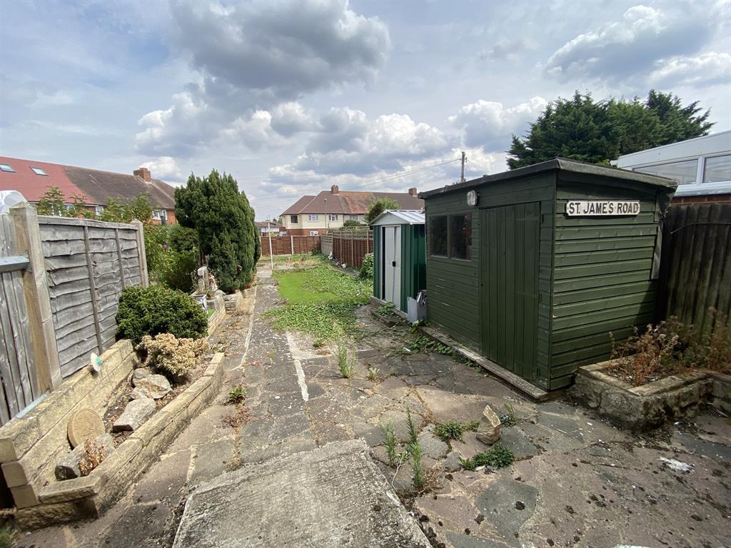 Byne Road, Carshalton, SM5 2SH 3 bed terraced house £400,000