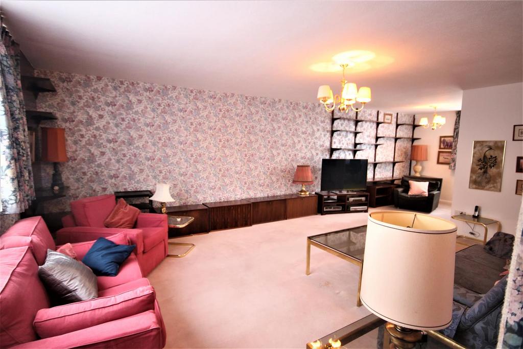 Through reception room: pic. 2