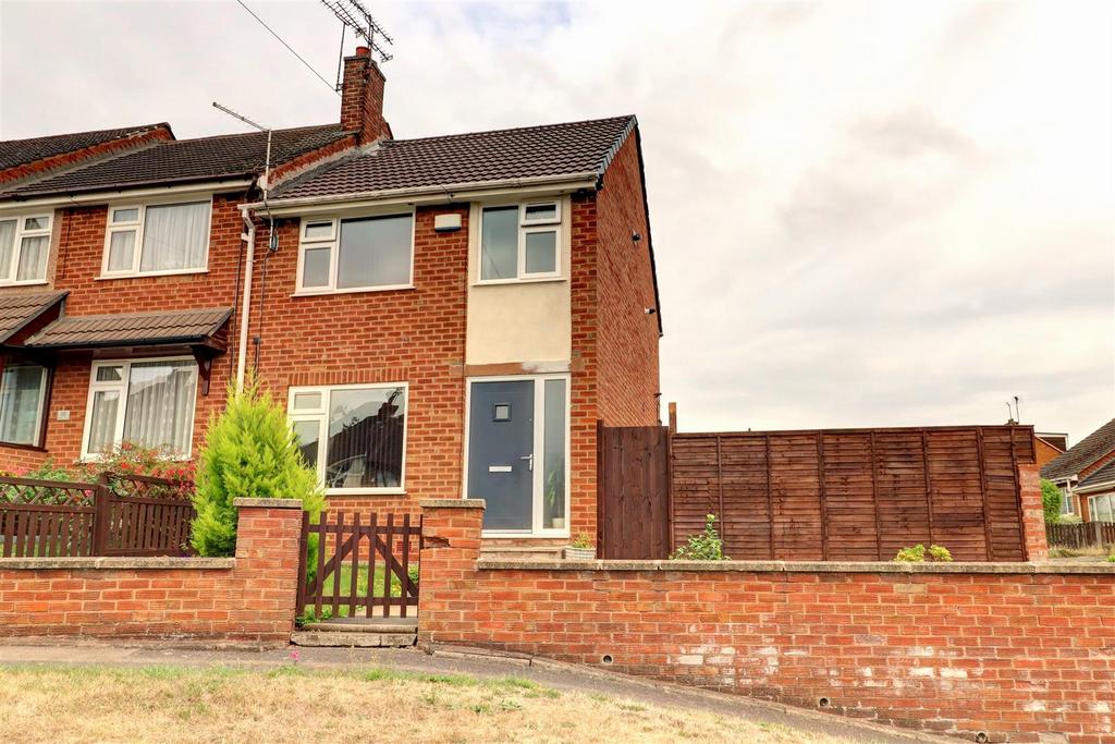School Hill, Hartshill, Nuneaton 3 bed end of terrace house £200,000