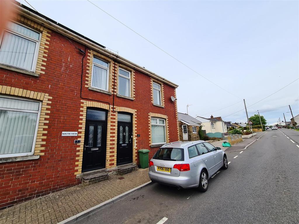 Brynna Road, Pencoed, Bridgend, CF35 6PB 3 bed semidetached house £
