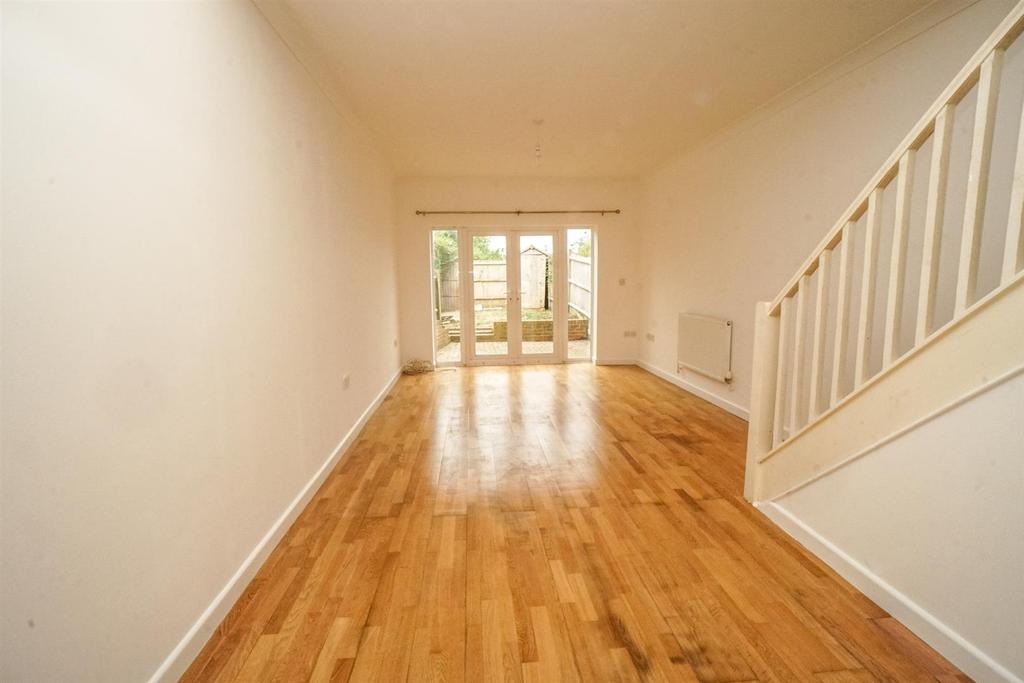 Winchelsea Lane, Hastings 4 bed end of terrace house £385,000
