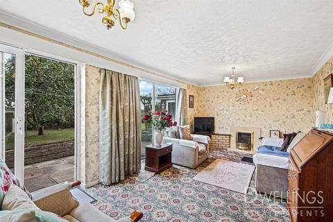 93 Henhurst Ridge, Burton-on-trent, DE13 9TH