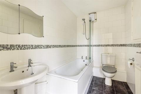 11 Almond Close, Thorpe Willoughby, Selby, YO8 9FD