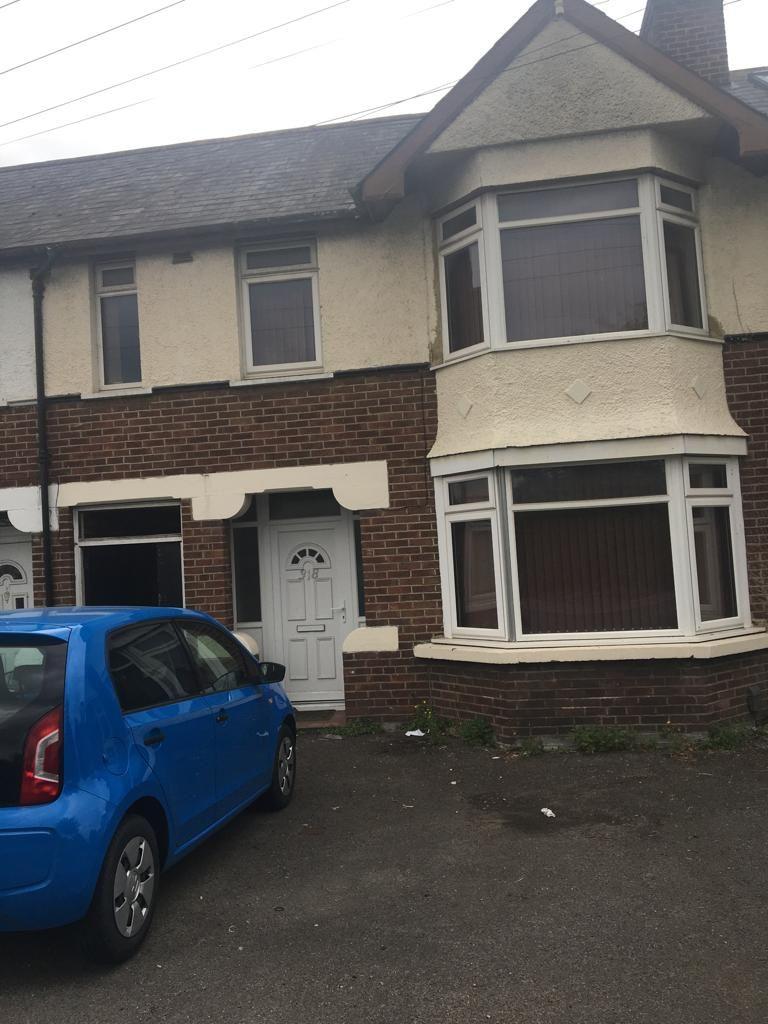 Cowley Road, Oxford 5 bed semidetached house £2,750 pcm (£635 pw)