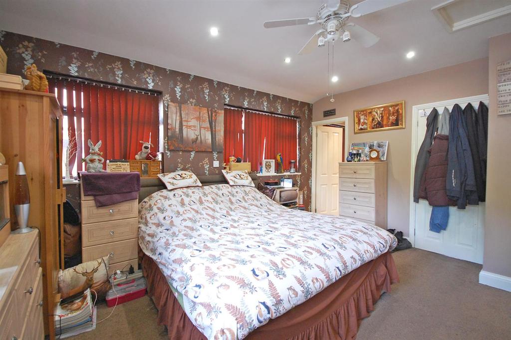 Master Bedroom.jpg