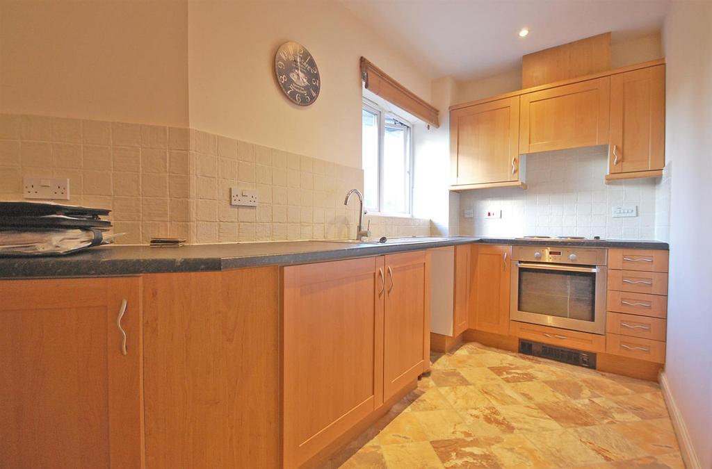 Kitchen b.jpg