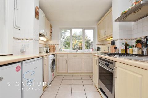 33 Hamilton Road, Hunton Bridge, Kings Langley, WD4 8PY