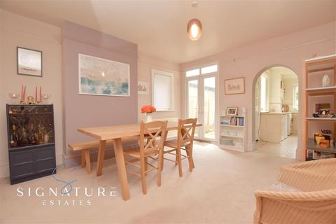 33 Hamilton Road, Hunton Bridge, Kings Langley, WD4 8PY
