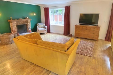 48 Marley Combe Road, Haslemere, GU27 3SW