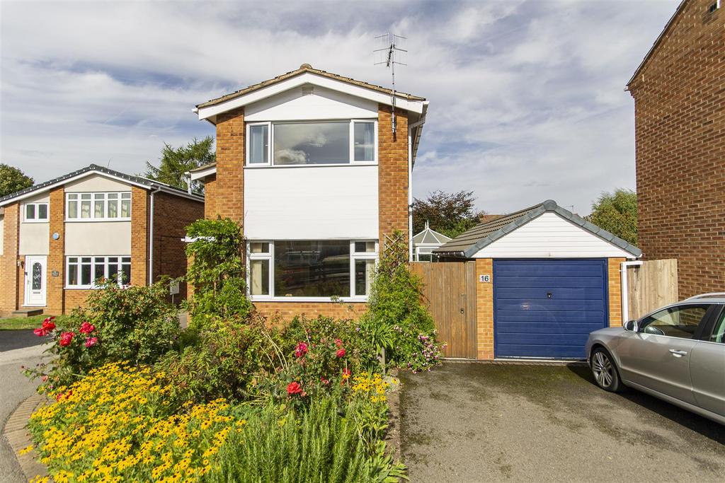 Bowland Drive, Walton, Chesterfield 4 bed detached house for sale £380,000