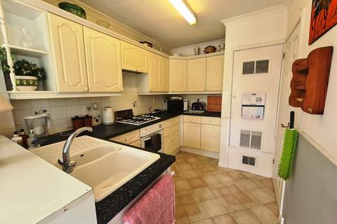 37 Mervyn Way, Pencoed, Bridgend, CF35 6JH