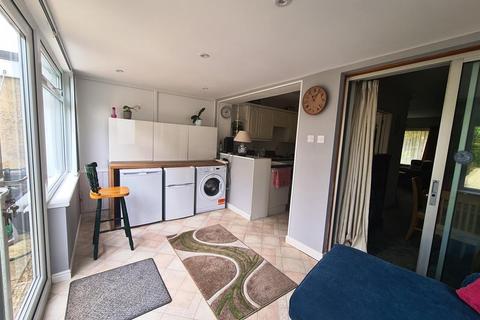 37 Mervyn Way, Pencoed, Bridgend, CF35 6JH