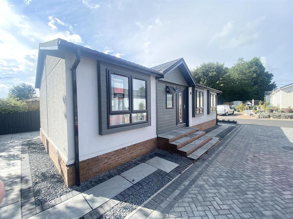 Main Street, Barlestone, Nuneaton 2 bed park home for sale £220,000